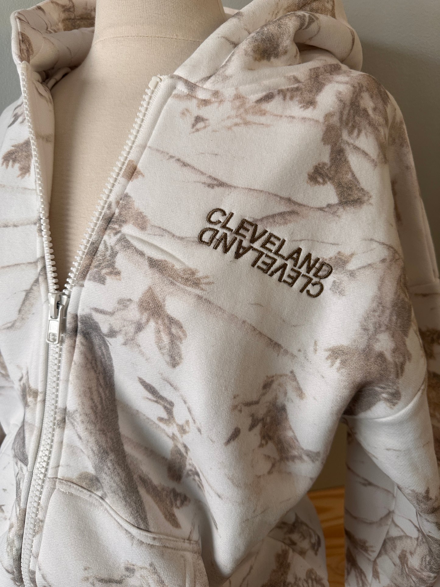 Cleveland Comfrt Camo Zip