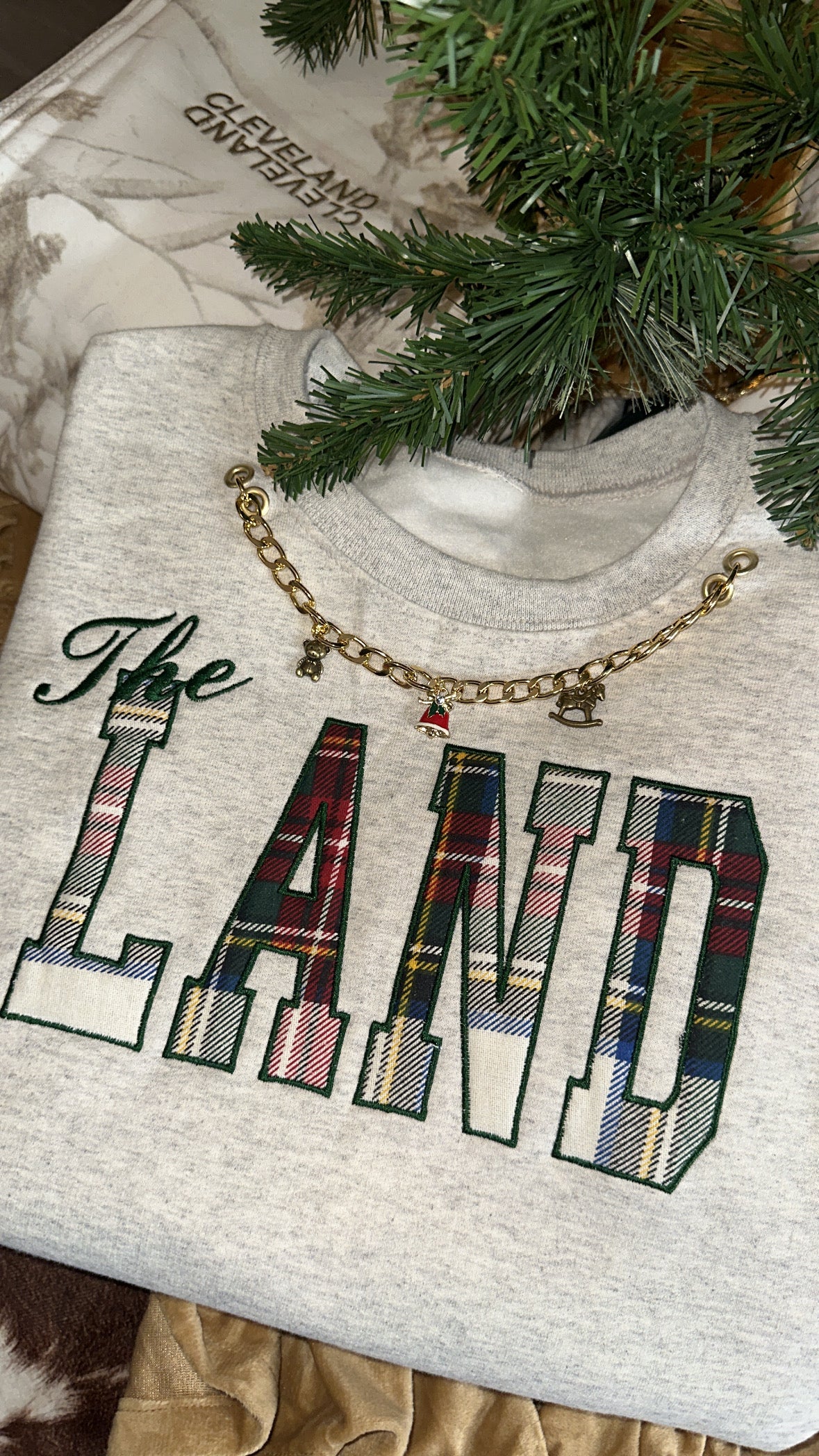 The Land X-Mas Flannel Crewneck