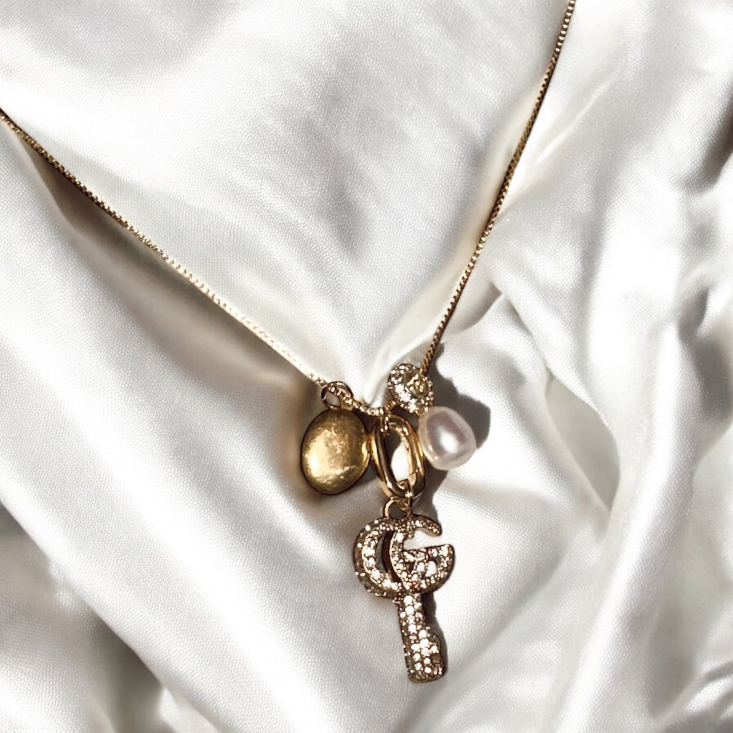 Gucci Key & Pearl Charm Necklace